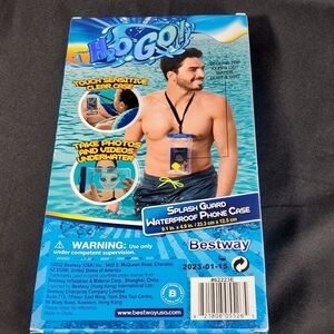 NWT'S H2O Go Phone Case